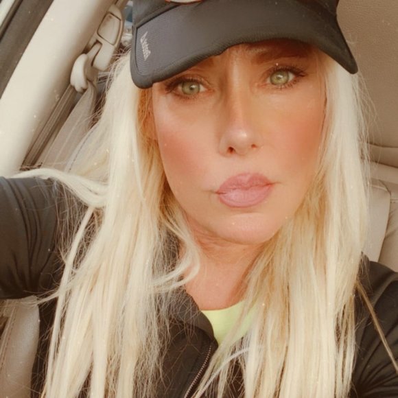 Meet your Posher, Paige - Picture 3 of 4